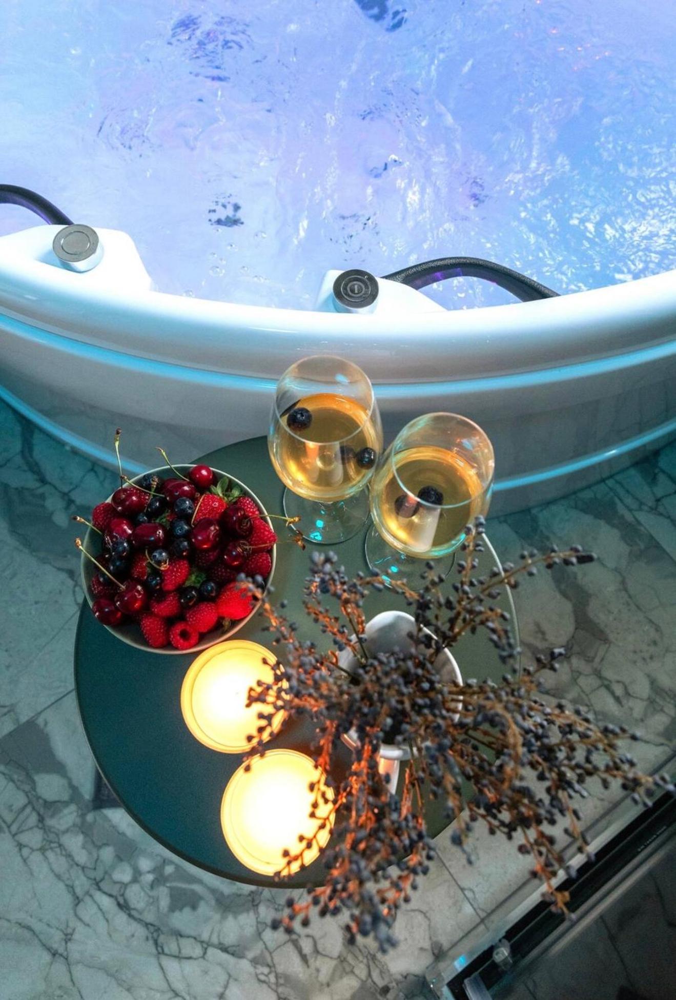 Prestige Lumineux Jacuzzi Parking Prive *